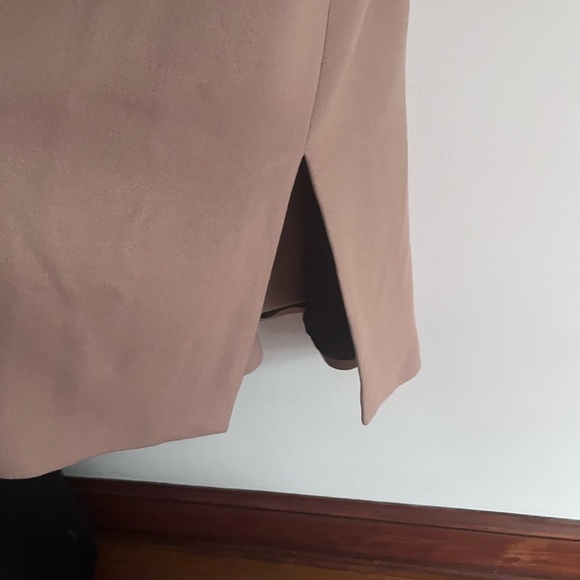 Elegant Tan Women's Coat - Picture 7 of 11